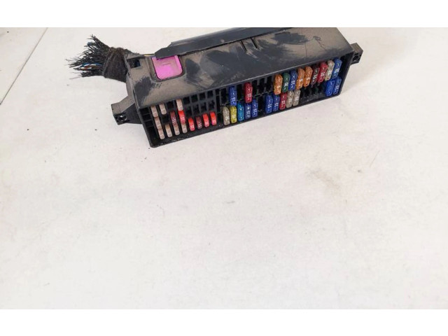 Блок предохранителей 63593576 Skoda Fabia Mk2 (5J)