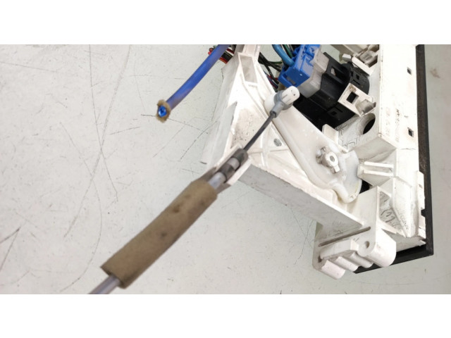 Блок управления климат-контролем MR398658 Mitsubishi Space Wagon