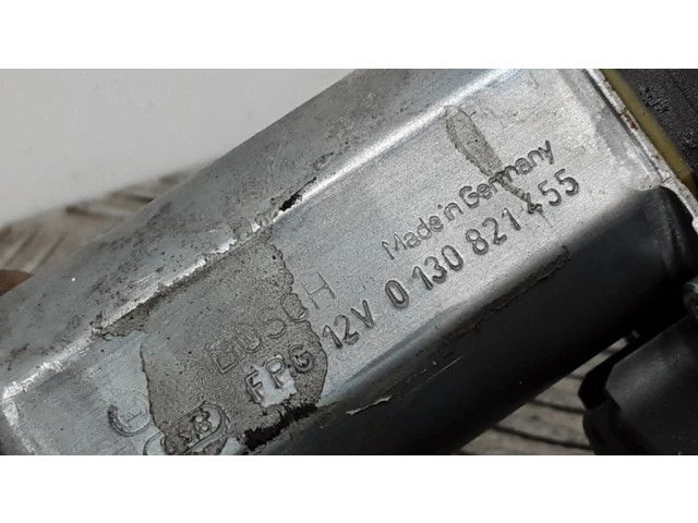 Передний двигатель механизма для подъема окон