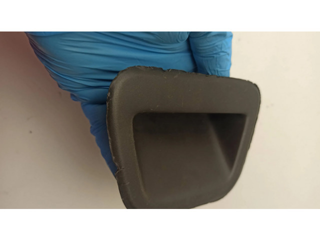 Другая деталь салона