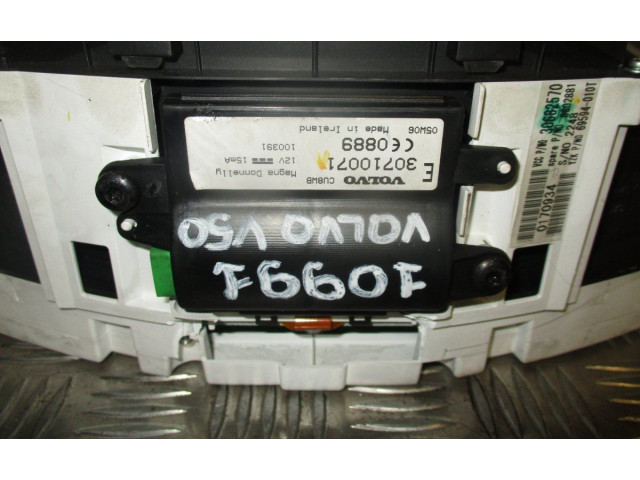 Přístrojová deska Volvo S40 2005 30682570, 30710071