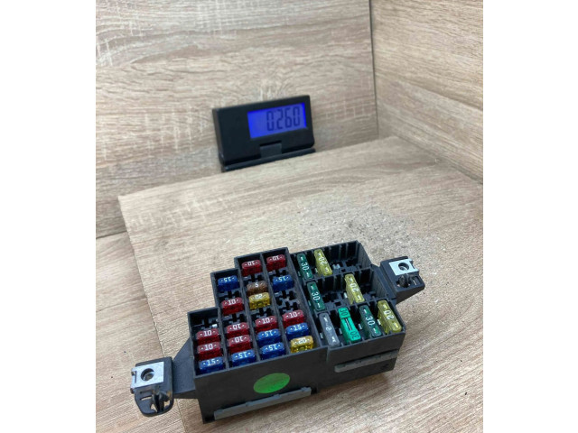 Блок предохранителей  7703397464, 7703297597   Renault Clio II    