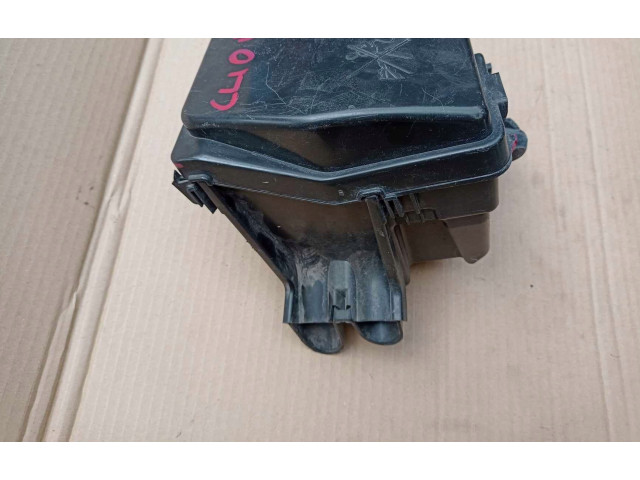 Блок предохранителей 243804185R Renault Clio IV