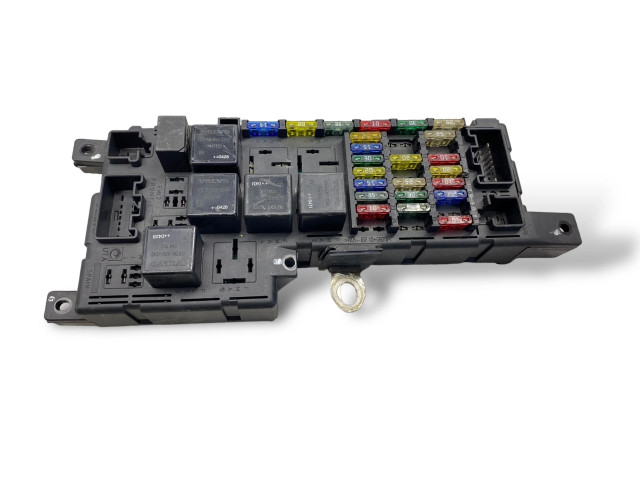 Блок предохранителей 518829106, 30728008 Volvo V70
