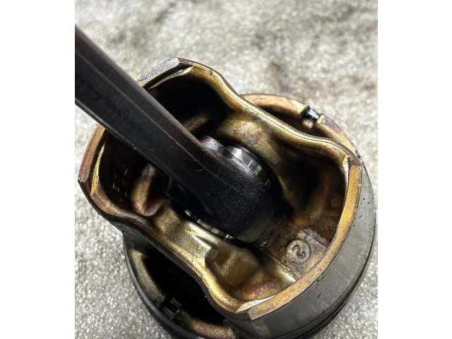 Поршень 050D Volkswagen Golf IV