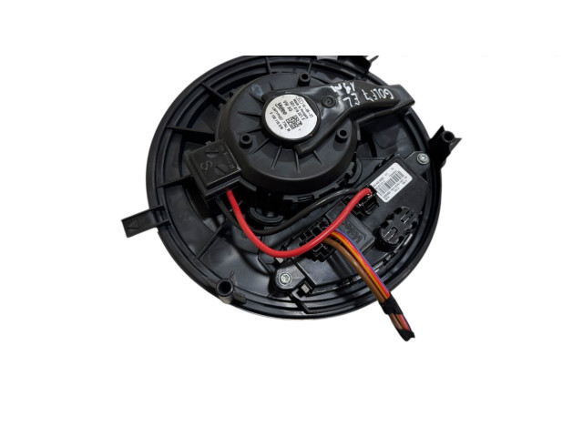 Вентилятор печки    5Q1819021E, 0130115576   Volkswagen e-Golf