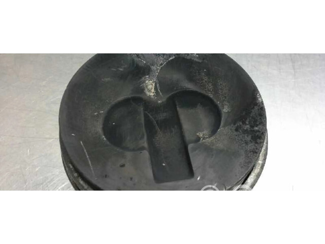 Píst    Fiat Punto Evo  pro naftový motor 1.9 188A3000 