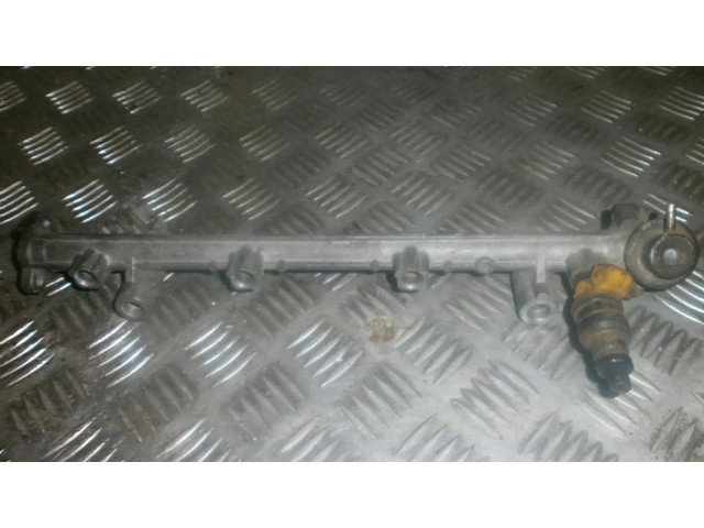 Топливная рампа inp065   Mitsubishi Galant 2.4 