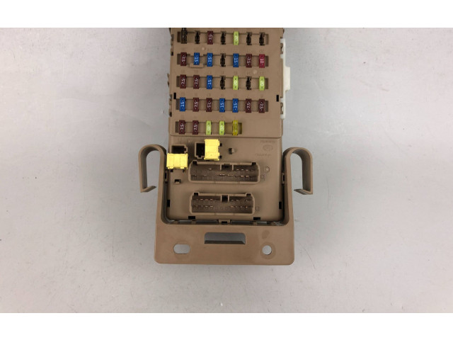 Блок предохранителей 82201AJ00A Subaru Outback