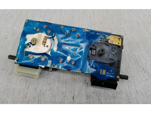 Панель приборов Volkswagen Golf II