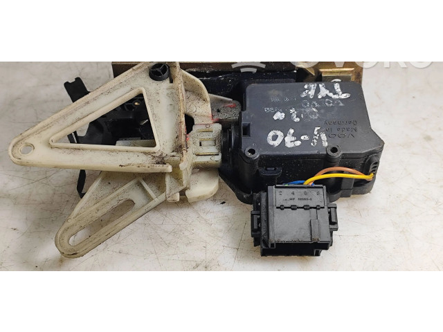 Zámek zadních dveří Volvo V70 2002