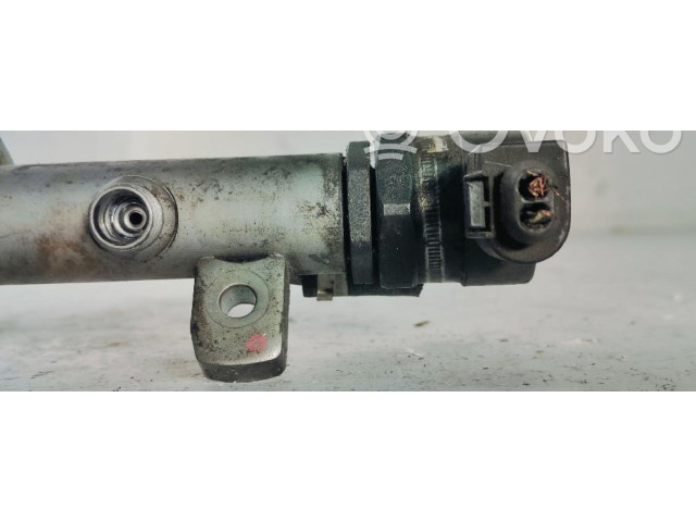 Топливная рампа A6400701295 Mercedes-Benz A W169 для двигателя 640940