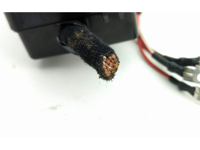 Блок предохранителей 7271381830 Maserati Ghibli