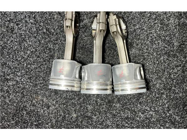 Поршень 80340 Nissan NV300