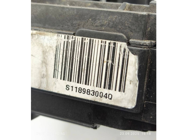 Блок предохранителей S118983004Q Citroen C4 I
