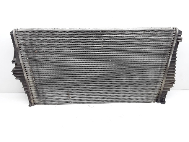 Интеркулер  30748808   Volvo XC90 