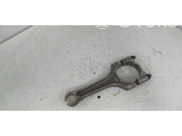 Шатун CYFB CYF     Audi A3 S3 8V  