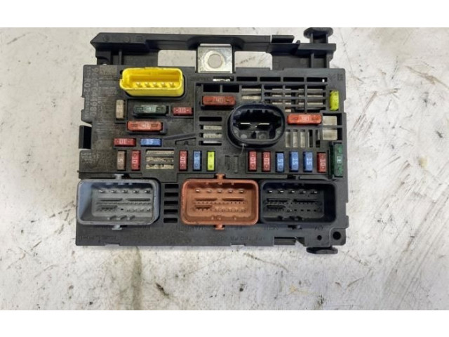 Pojistková skříňka 9667044980, 9807028580 Peugeot RCZ 2010