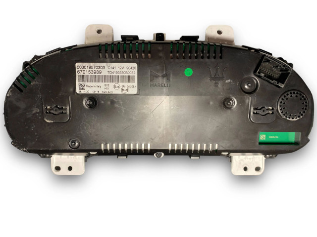 Přístrojová deska Maserati Levante 2021 670153989