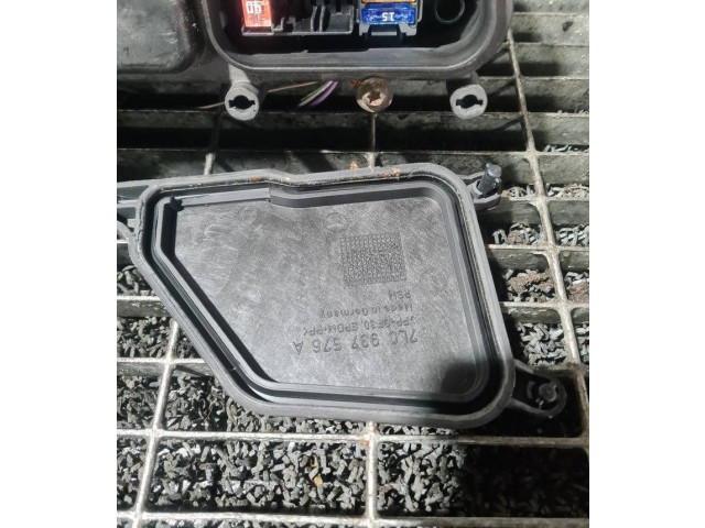   Pojistková skříňka    Audi Q7 4L 2007