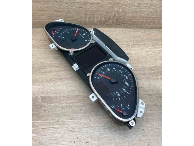 Přístrojová deska Audi A6 S6 C6 4F 2004 4F0920950L, 4F0910900A