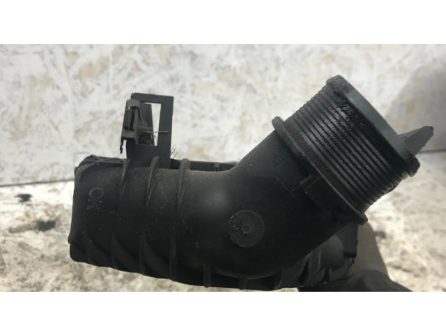 Интеркулер  T1851003   Volvo V50 1.6