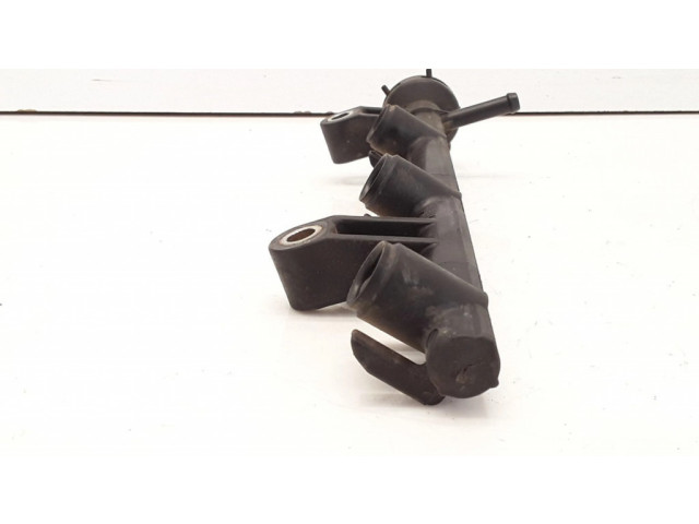 Vstřikovací lišta Daihatsu Sirion pro benzínový motor 1.0