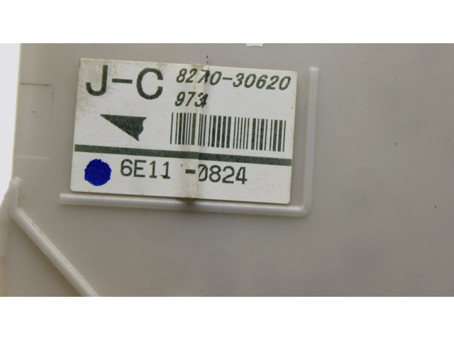 Pojistková skříňka 8273030620 Lexus GS 300 350 430 450H 2006