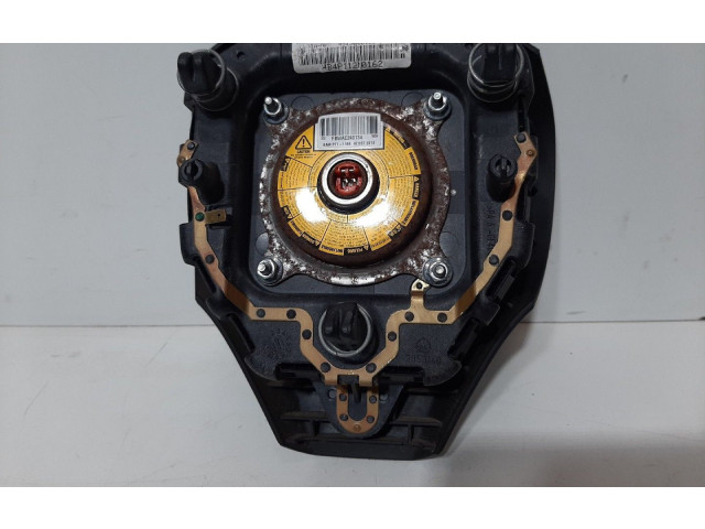 Подушка безопасности водителя    Toyota Yaris