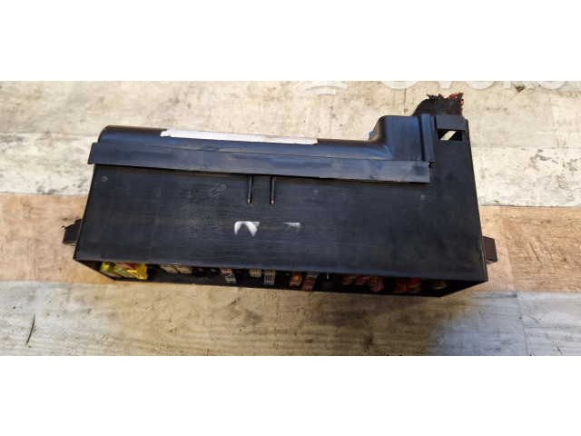 Блок предохранителей  1T1970005, 1T1970043   Volkswagen Touran I    
