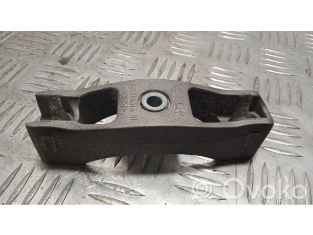 Другая центральная деталь консоли (туннеля)