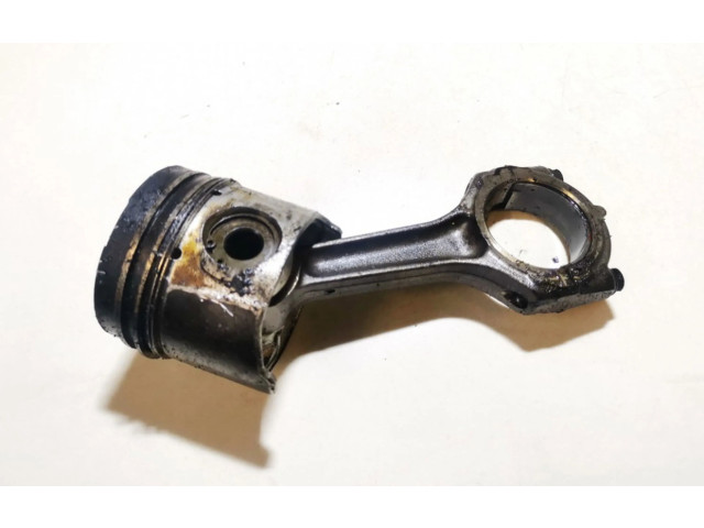 Поршень с шатуном Renault Scenic I