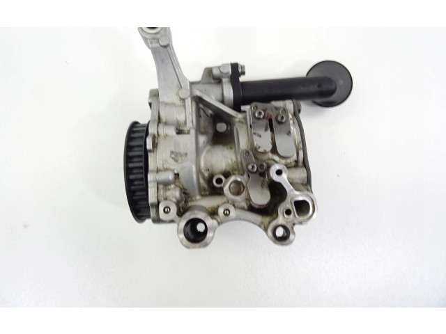 Масляный насос   04L145208T  Skoda Karoq 