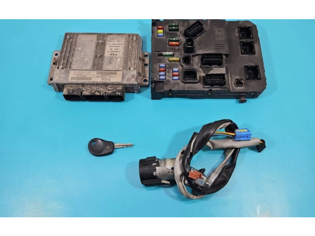 Блок управления двигателем ECU 9650825580, IMPRK1368956   Citroen Berlingo    