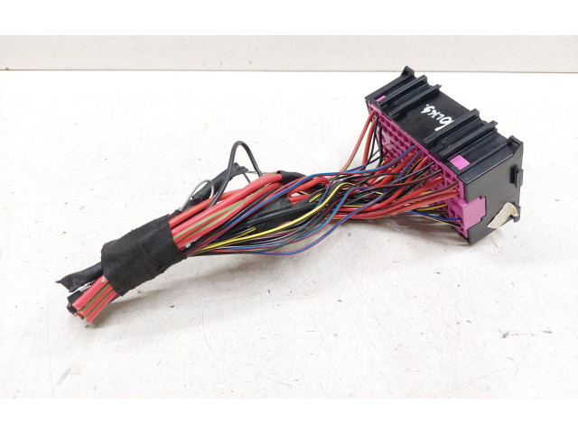 Блок предохранителей 7H0937617A   Volkswagen Transporter - Caravelle T5      