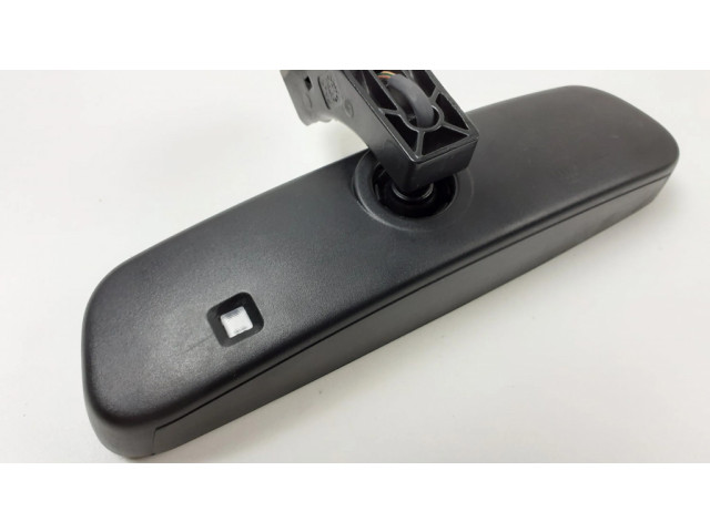 Зеркало заднего вида (в салоне)