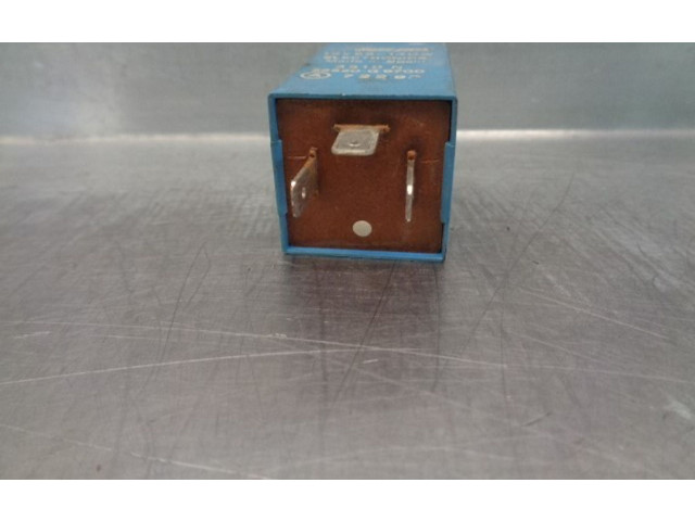 Блок предохранителей 25520G9700 Nissan Vanette