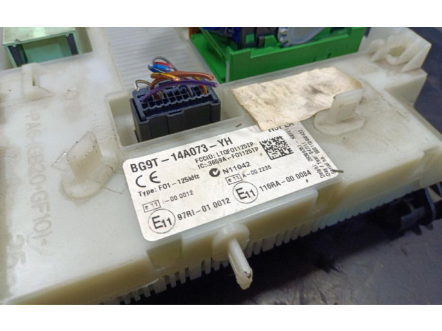 Блок предохранителей Ford S-MAX