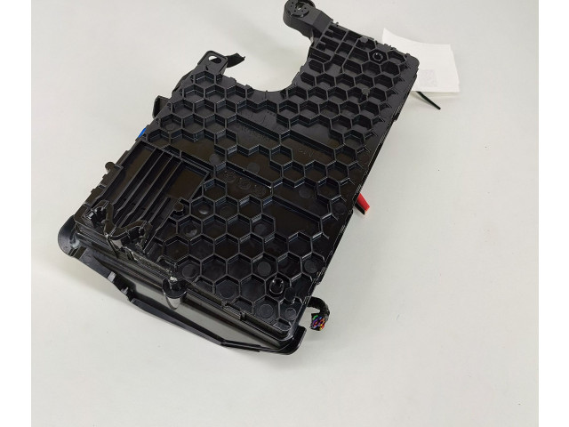 Блок комфорта 156745500C, 149785000D Tesla Model 3