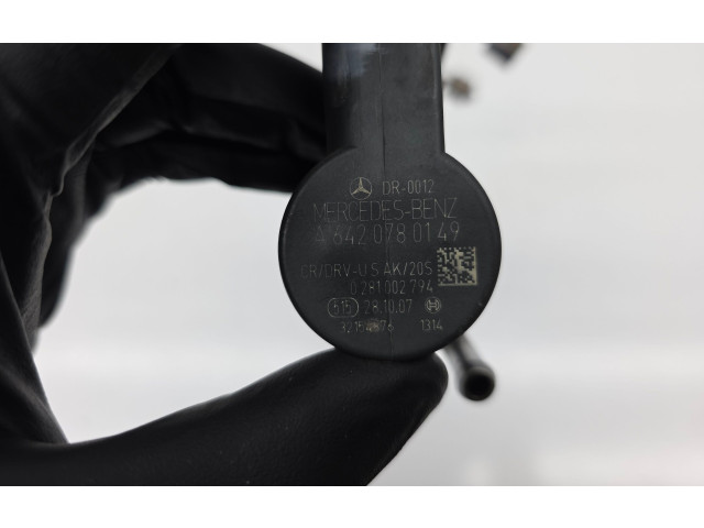 Vstřikovací lišta A6420702495, A6420780149   Mercedes-Benz S W221    642930 