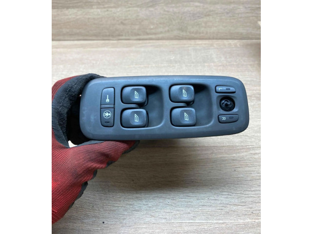 Ручка стеклоочистителей 8682836, MD42AE00068 Volvo S60