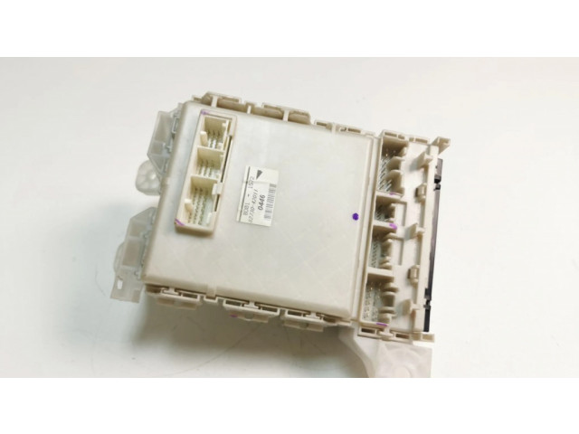 Pojistková skříňka 8D011572, 8273042011 Toyota RAV 4 (XA30) 2008