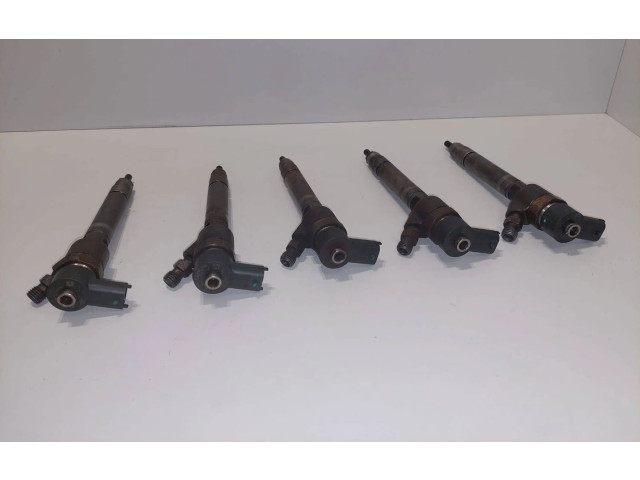 Форсунка 30750283    Volvo V70  D4204T 