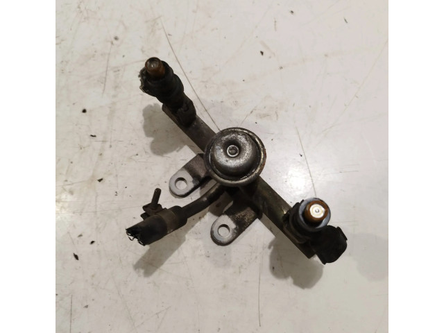 Vstřikovač    Subaru Forester SG  pro benzínový / Газ motor 2.0  