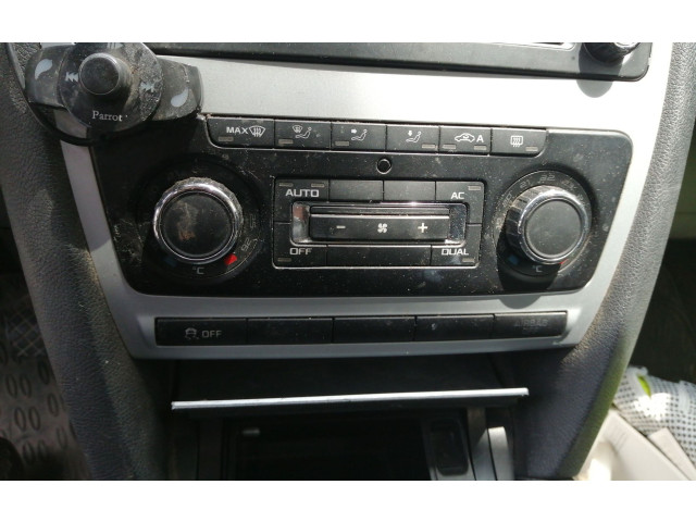Модуль блока управления кондиционером 3T0907044AR Skoda Octavia Mk2 (1Z)
