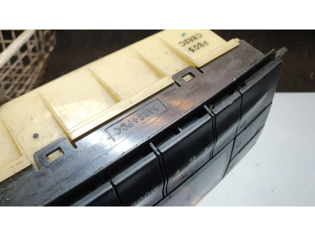 Блок управления климат-контролем PB05CB82C Mazda Premacy