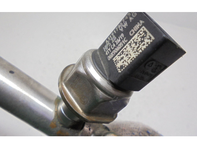 Топливная рампа 06K133317AA, 06K133317AA Skoda Fabia Mk3 (NJ)