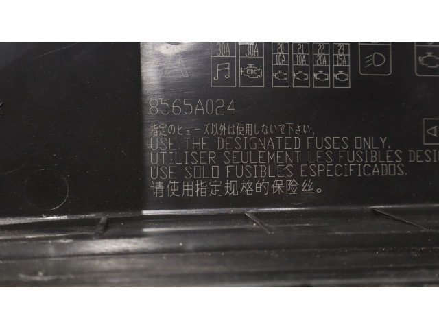 Блок предохранителей PR061-01000 Mitsubishi Lancer X