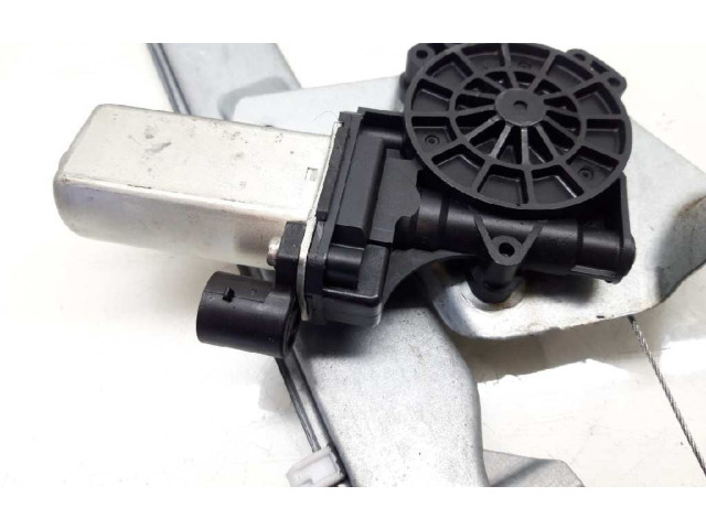 Рулевая рейка  Передний механический механизм для подъема окна 8200603858   Dacia Sandero  -  года