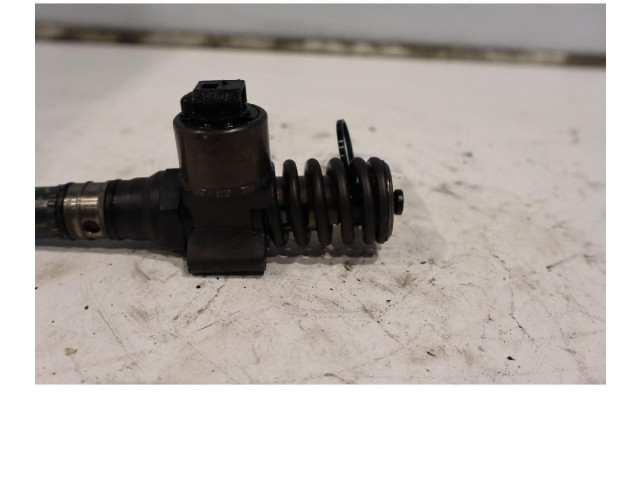 Форсунка 036130073G    Audi A6 S6 C6 4F  BRE 